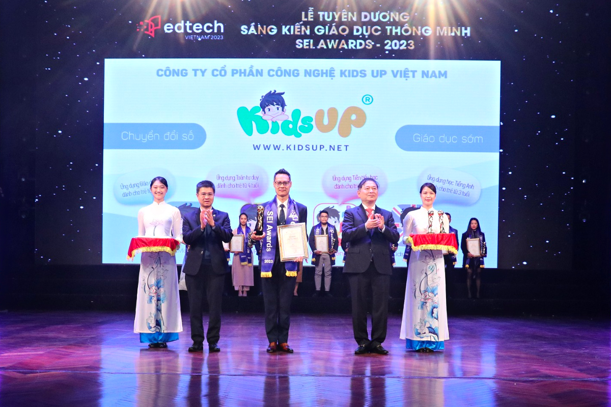 KidsUP xuất hiện tại các giải thưởng công nghệ giáo dục 